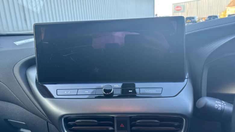 Nissan Juke 1.0 DiG-T N-Connecta 5dr Petrol Hatchback